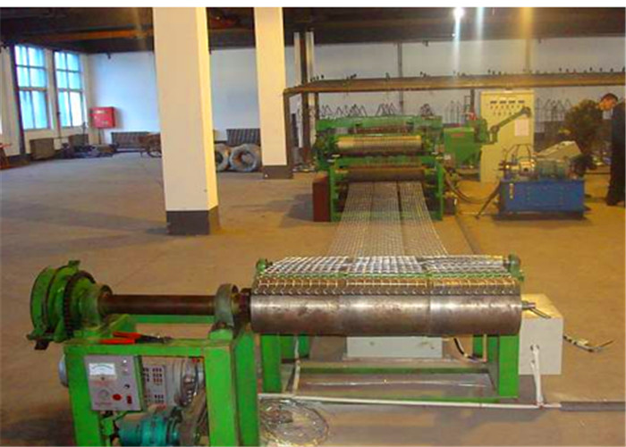 China Durable Hexagonal Wire Netting Machine , High Strength Steel Mesh Machine wholesale