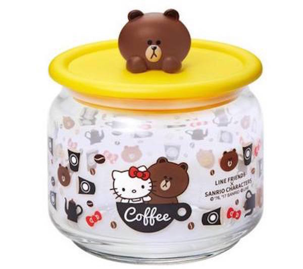 Transparent Color Glass Storage Jar Plastic Toy Figures Sell In HongKong 7 - 11 Store For Collection