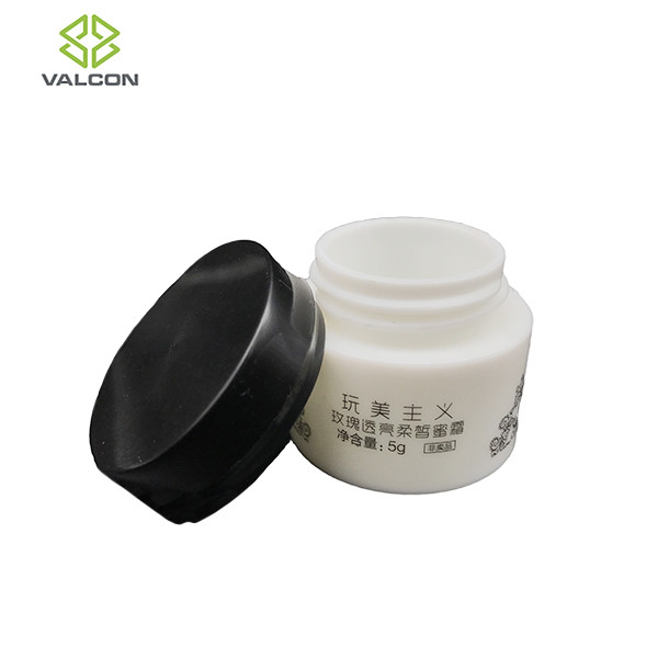 Customized Plastic Cream Jar 5 ML Black PE Screw Cap 30 MM Height
