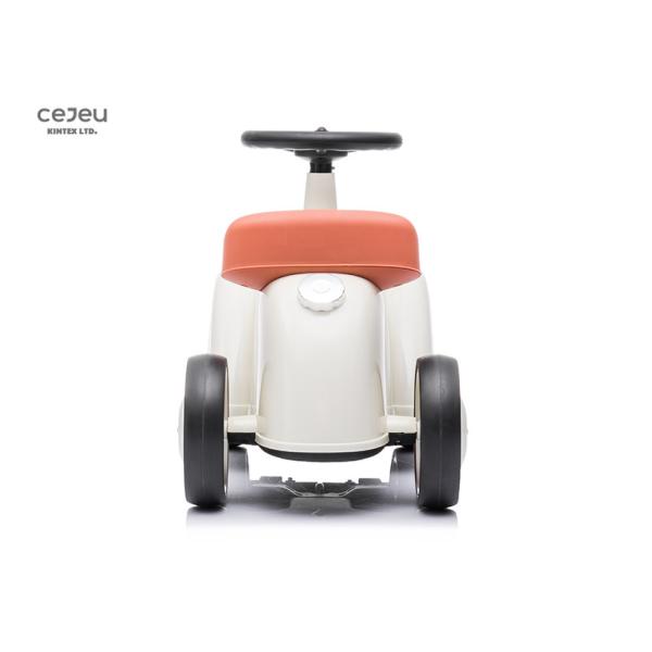 ASTM F963 Kids Retro Ride On Car 12KG Foot To Floor For 18 Months