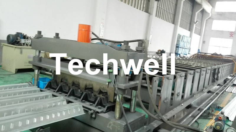 China Easy Operation Customized Steel Metal Sheet Decking Floor Roll Forming Machine wholesale