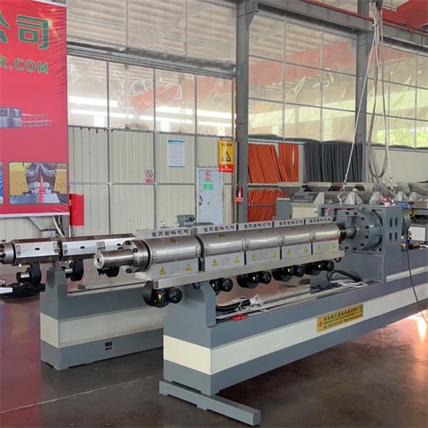 Plastic PVC Pipe Making Machine 63mm-110mm Pipe Extrusion Line Manufacturers