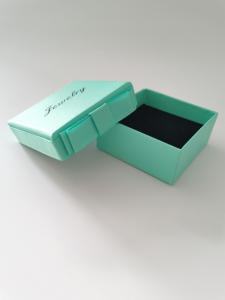 China Lamination Custom Retail Boxes Biodegradable Business Packing Boxes on sale