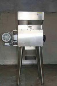 China Malt miller with stainless steel panel for beer brewing use on sale
