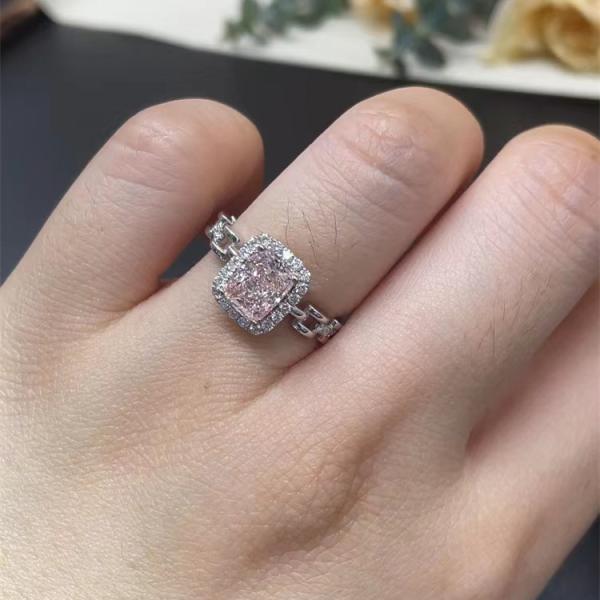 Lab Grown Diamond Rings Pink Cushion Loose Diamond 10 Mohs Custom-Made Fancy Diamond Ring