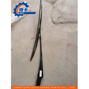 Wg1642740010/3   Howo Truck Spare Parts    Wiper Arm left/right    Wiper Blade