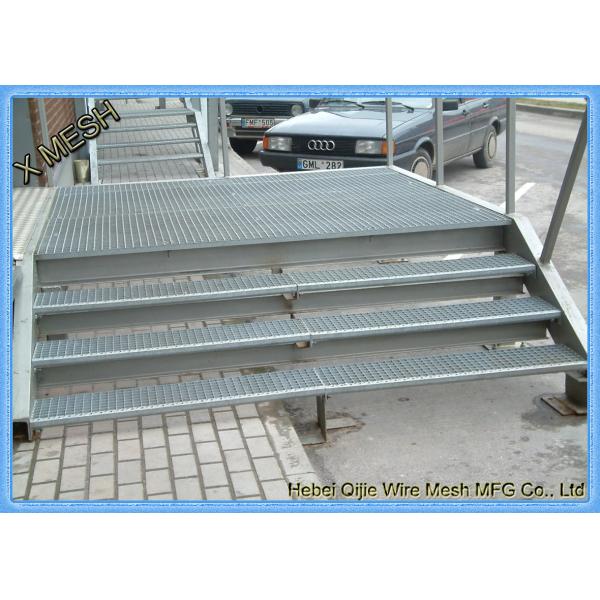 Serrated Welded Steel Bar Galvanized Grating Step For Floor Application