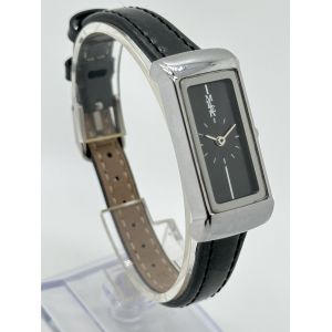 Engraved Waterproof Leather Strap Quartz Watch Modern Luxury Stylish Watch