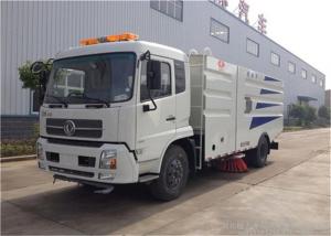 RHD Dongfeng 4x2 Vacuum Sweeper Truck , 4000 Liters Road Cleaning Machine