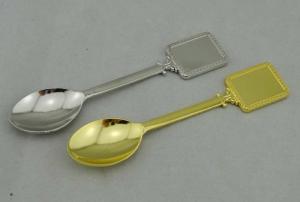 China 3D Customized Souvenir Badges Zinc Alloy With Spoon Shape wholesale