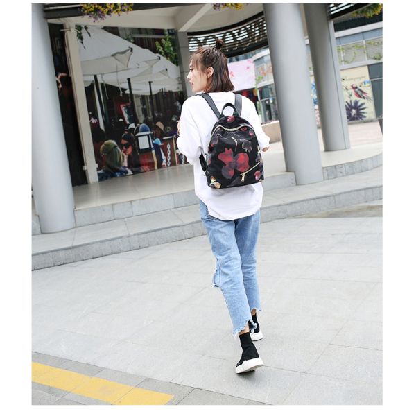 Double Shoulder Girl Backpack Spring Summer Leisure And Camouflage Fashion Light Travel 2017 New Backpack