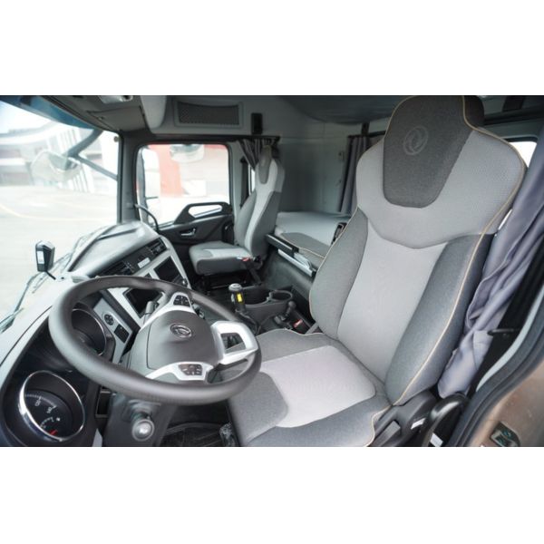 6x4 CNG Semi Truck 470HP Euro 5 Emssioni Level 90km/h