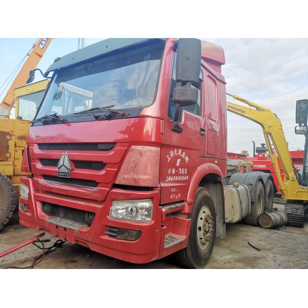 6x4 Used Tractor Head , Nissan Ud Tractor Head Over 8L Engine Capacity