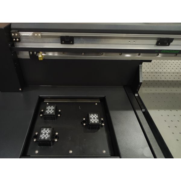 0.5L UV Flatbed Printer Precision Corrugated Box Inkjet Printer