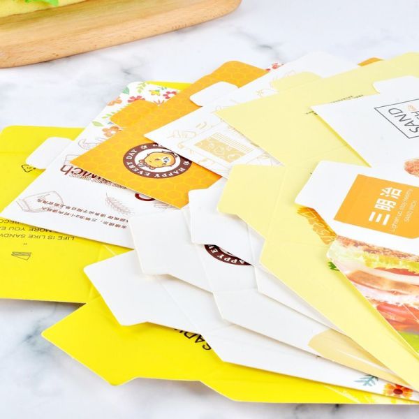 Recyclable Eco-Friendly Custom Logo Printing Food Grade Convenient Portable Triangular Cardboard Sanwich Box