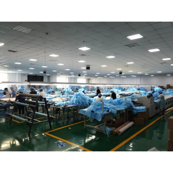 Surgical ANSI AAMI 42GSM Disposable Isolation Gown