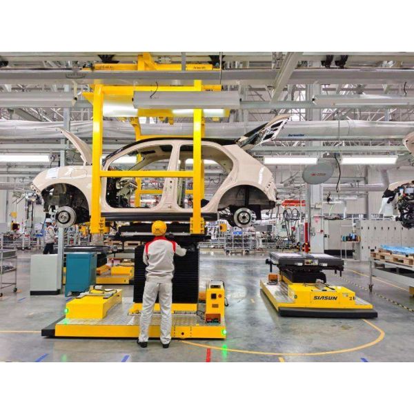 6-Seat MPV Electric Auto with R18 Tire Size and 150-200Ps Total Horsepower Perfect in Need of Transportation Solutions