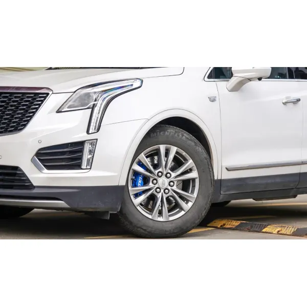 Front Big Brake Kit 4 Piston Caliper With 355x28mm Rotor BBK Auto Brake System For Cadillac XT5 18 Inch Car Rim
