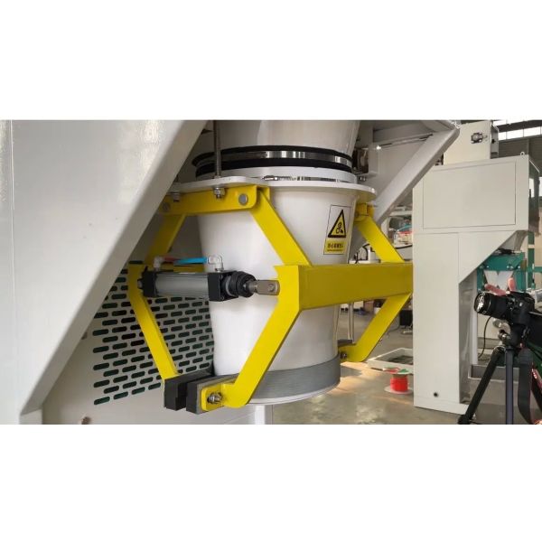 ISO Industrial Packing Machines 380V 50Hz Bagging Packing Machine