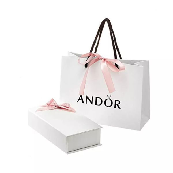 Quality Tear Resistant 80gsm-120gsm Kids Clothing Paper Bags Custom Logo for sale