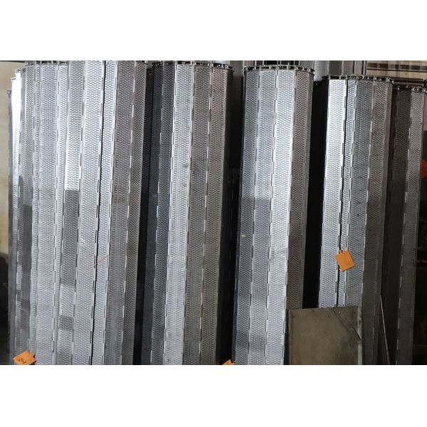 Conveyor 304 Stainless Steel Mesh Chain 220V 500mm Width For Transportation