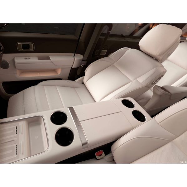 Electric 7 Seat MPV Lixiang Mega Luxury 5-door Body Structure and 4WD Cars with Pure Electric Vehicle