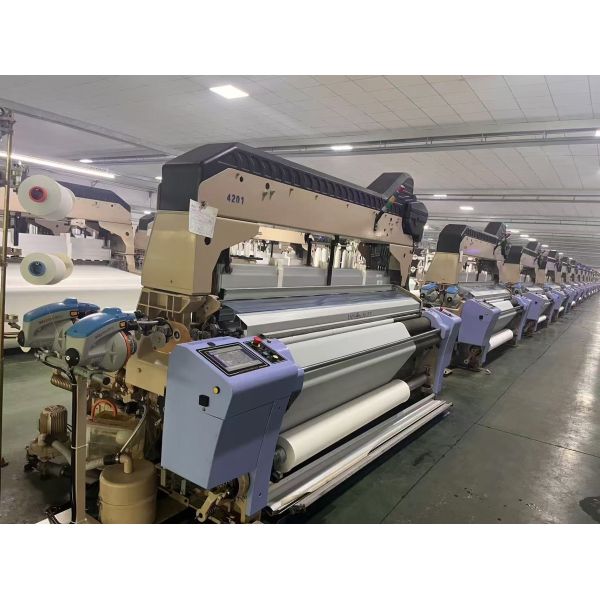 Quality control inspection of fabric rolls