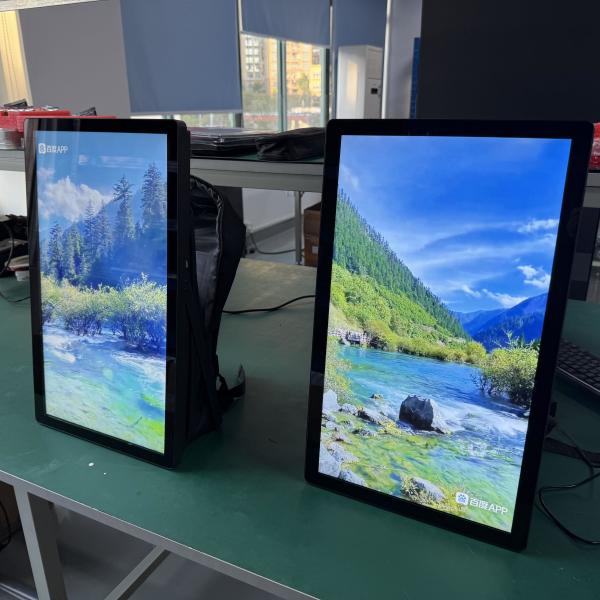 Backpack 21.5 Inch High Brightness LCD Advertising Display WIFI Network Android Display