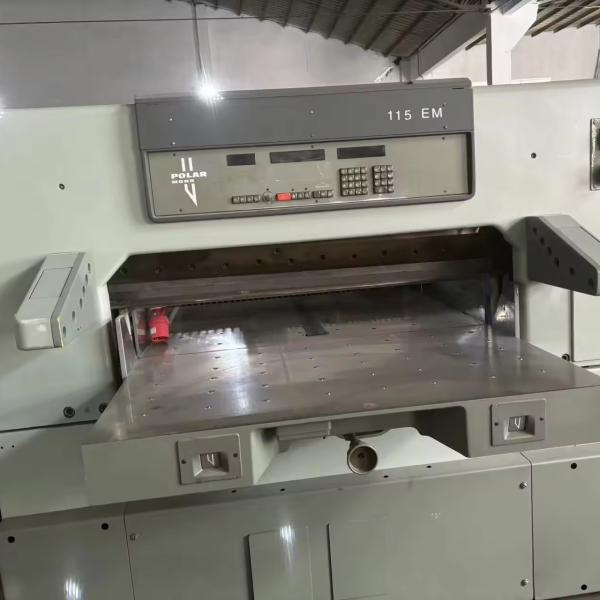 Polar 115 EM Guillotine Second Hand Paper Cutting Machine for Machinery Repair Shops