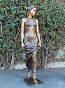 China Customized garden decoration, life-size elegant and beautiful female bronze statue wholesale