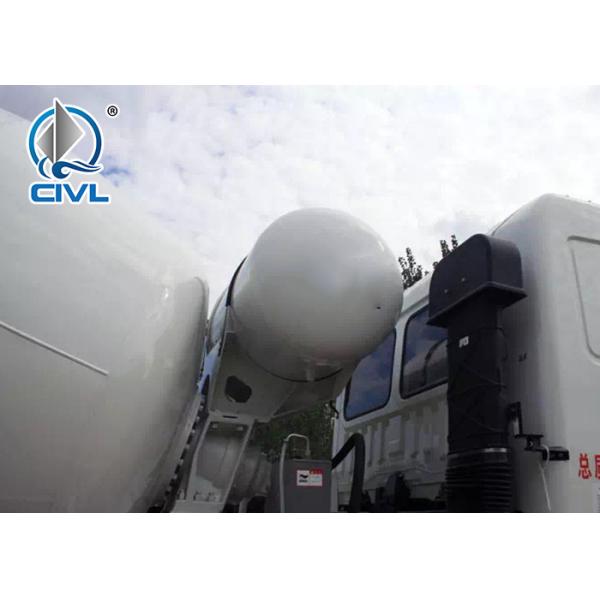 Manual Transmission Concrete Mixing Equipment , Sinotruk Howo 8X4 14600 Kg Curb Weigh Concrete Mixer Truck