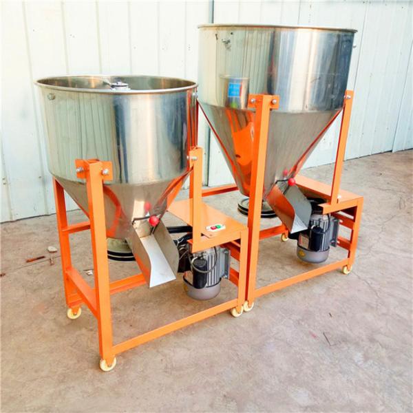 Portable Grain Animal Feed Mixer 5.5KW 500L Pneumatic Power