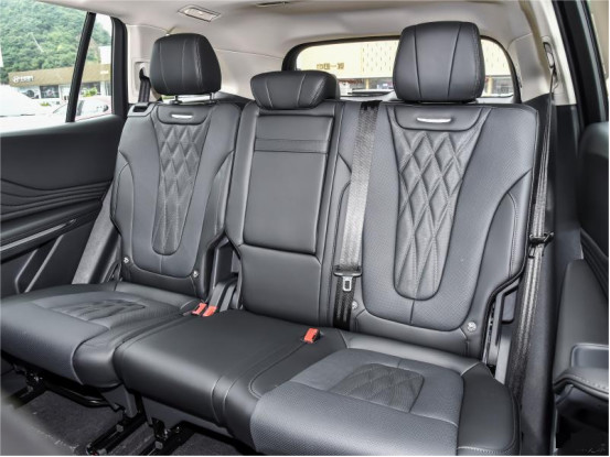 Gasoline Hongqi HS7 Vehicle Automobile 4×4 4×2 With 6 Seats / 7 Seats