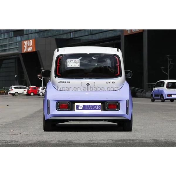 Touch Screen Wuling Baojun Four Door Five Seat Energy Vehicle with 4 Forward Shift