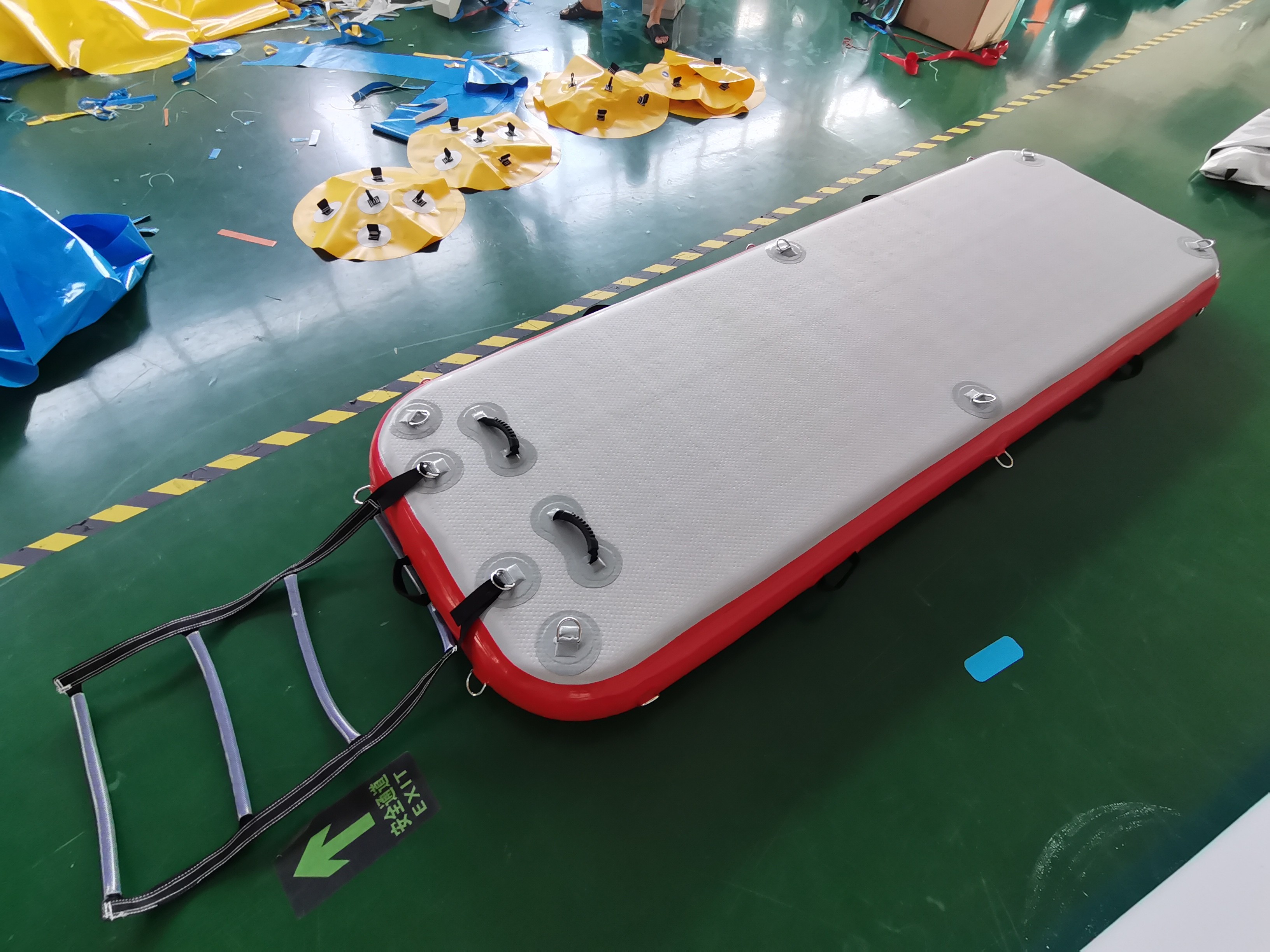 China Barry Leisure Land Inflatable Swim Island Floating Raft Inflatable Floating Platform wholesale