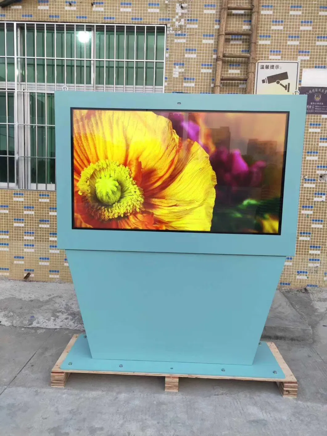 Outdoor LCD Display Touch Screen Kiosk for Digital Signage