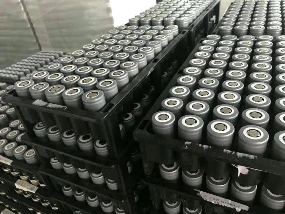 32650 32700 Cylindrical Lifepo4 Cells 5Ah 5.5Ah 6Ah Li Ion Battery Cell