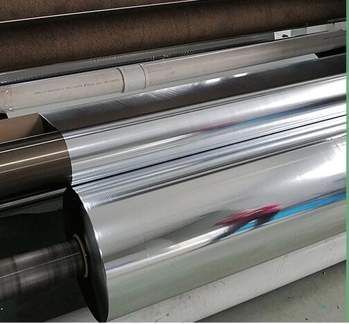 6um Multiple Extrusion VMPET Coating PE Travel Mats Foil Bubble Insulation