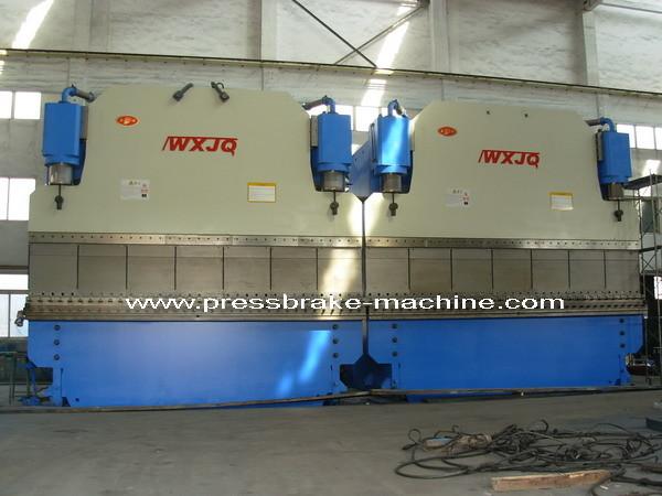 Quality 16m Light Pole Bending 3200T Bouble Hydraulic Cylinders Tandem Press Brake Equipment for sale