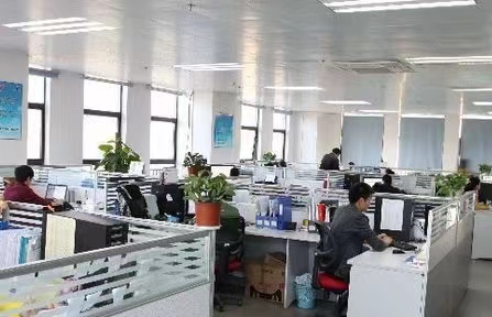 OE NO. WG9114230025 Direct Original Clutch Booster for 2005- Year 2005- Trucks