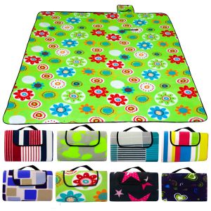 Anti Rip Folding Beach Mat , Portable Water Resistant Picnic Blanket