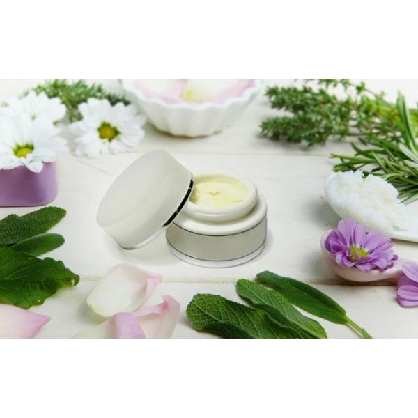 Skin Friendly Musk Cypress Essence with Light and Refreshing Scent for Undiluted Skin Care Formulations