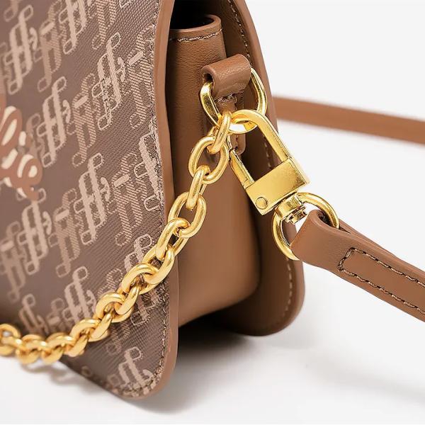 Stylish Heart-Shaped Denim Handbag for Women Single Handle Zipper Closure Cotton Lining