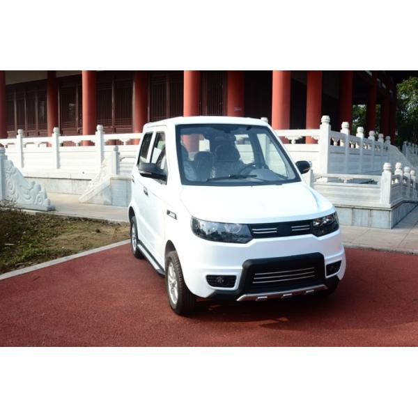 Battery Powered Electric City Car With 4 Seats All Electric Vehicles White Color