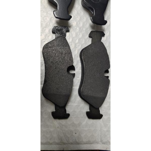 Sprinter W901 W902 W903 W463 Brake Pad Set SQCS 0024204020 0024206020 Car Brake System