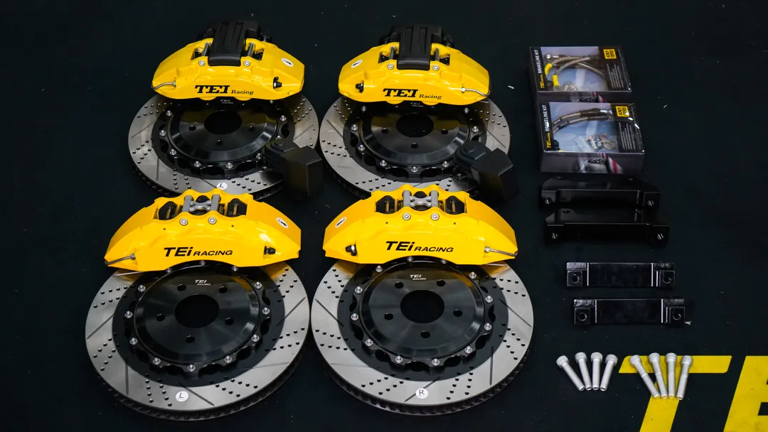 Front 6 pot and rear 4 pot caliper BBK auto brake system For Mitsubishi Outlander with 15mm fllange gasket 18 inch rim