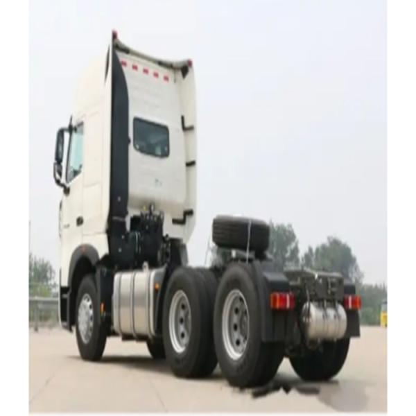 SINOTRUK HOWO 6x4 10 Wheel Trailer Truck 400HP EUROII For Road Transport Ion