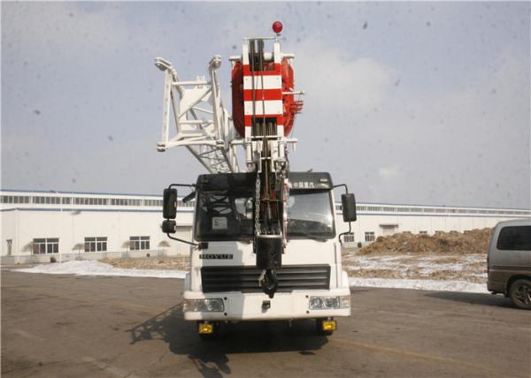 Quality 199KW Power Hydraulic Lorry Crane with Telescopic Crane 25 Ton Lift Capacity for sale