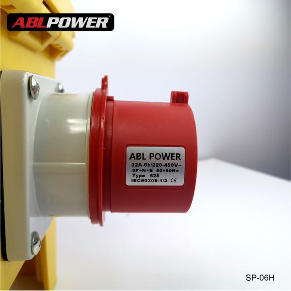 DZ47 OEM ODM 380V 32 Amp 3 Phase Distribution Box