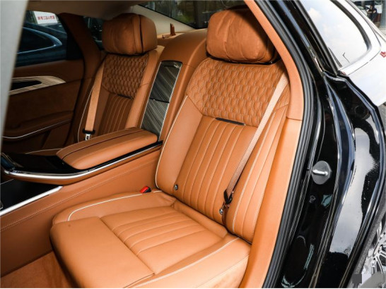 4 Seats / 5 Seats Hongqi H9 Luxury Gasoline 4×2 Limousine